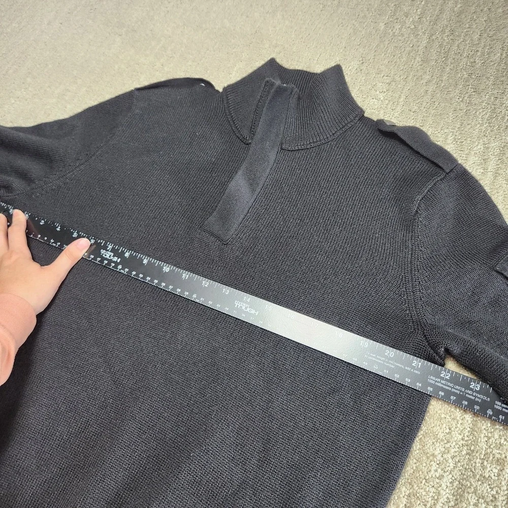 Banana Republic Combat Sweater Men Medium Wool Blend‎ Epaulets Cammando Black